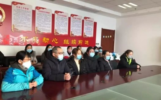 如东医疗队批赴湖北孝感市